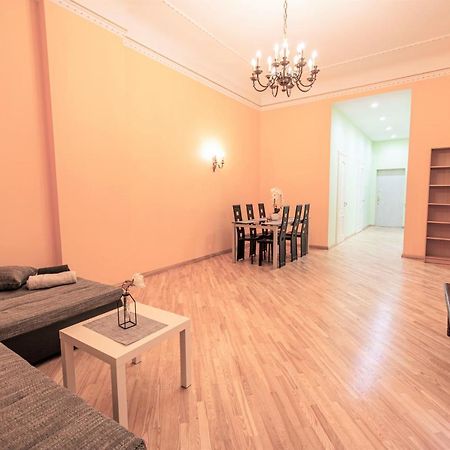 Winwinstay Art Nouveau Apartment Riga Kültér fotó
